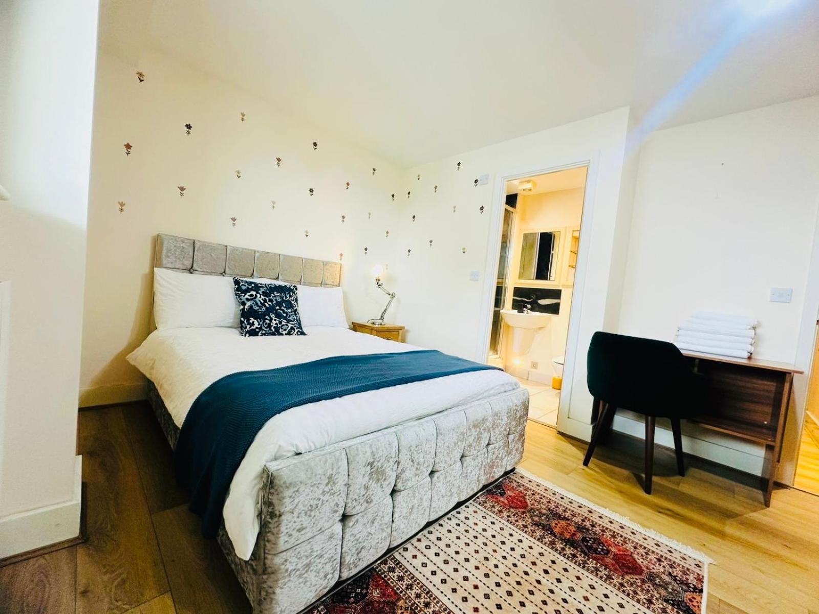 Modern 2Bed 2Bath Apartment Canary Wharf - Upto 5 Person London Ngoại thất bức ảnh
