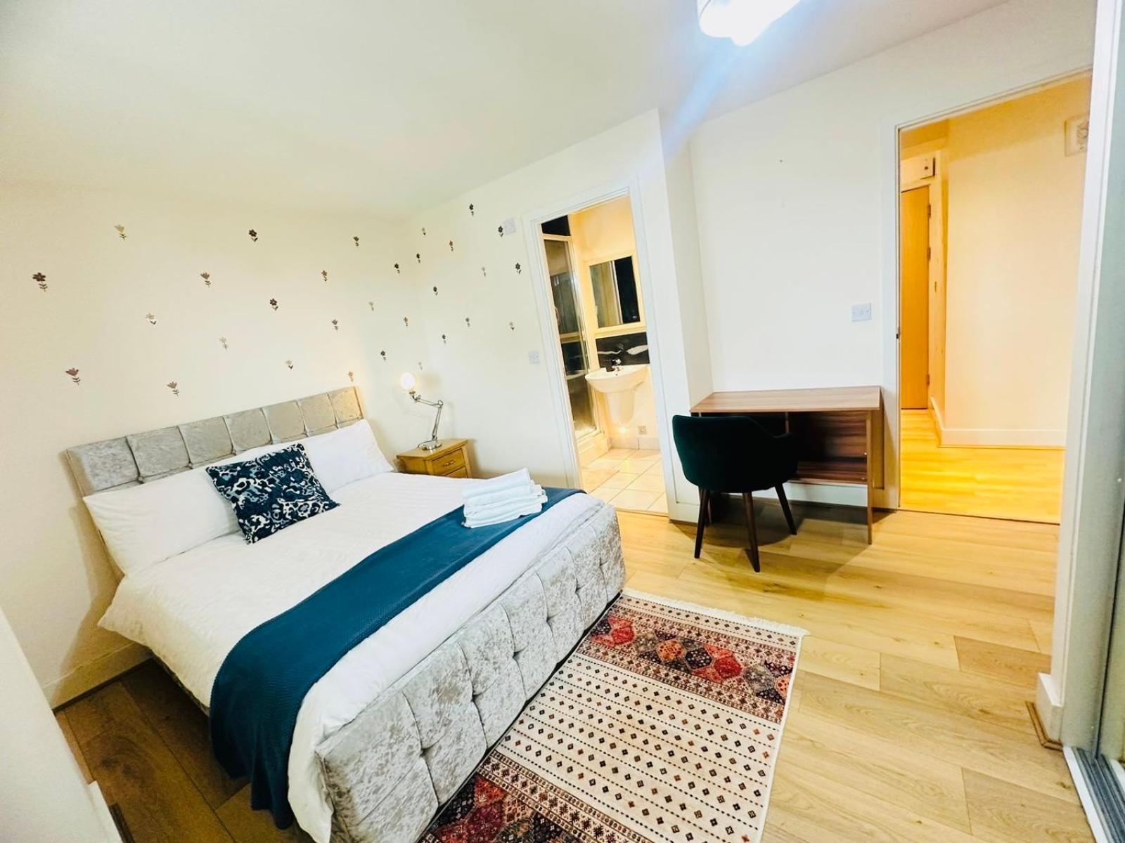 Modern 2Bed 2Bath Apartment Canary Wharf - Upto 5 Person London Ngoại thất bức ảnh