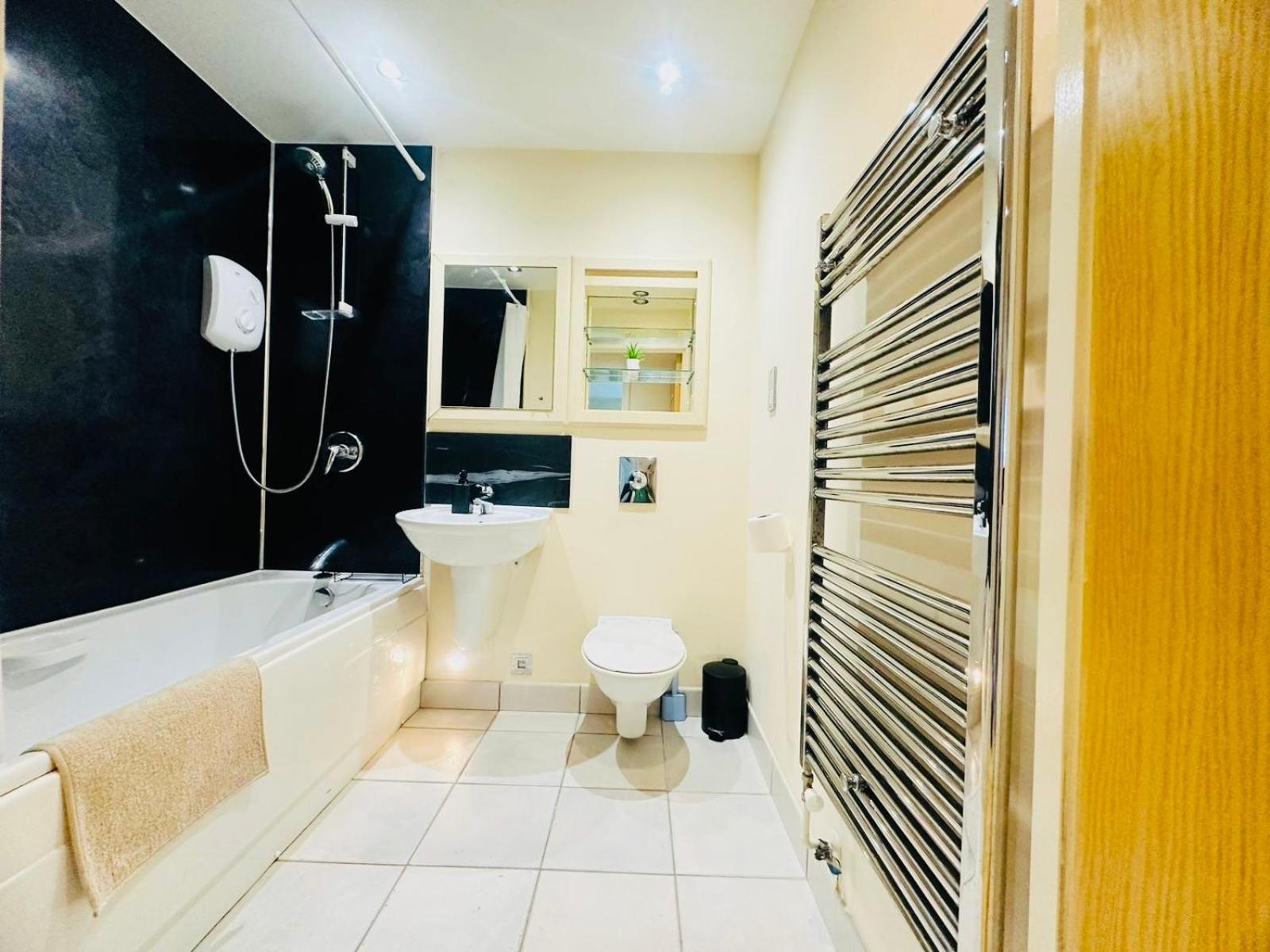 Modern 2Bed 2Bath Apartment Canary Wharf - Upto 5 Person London Ngoại thất bức ảnh