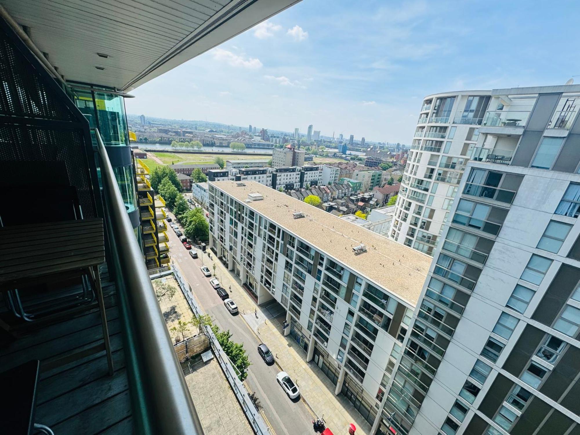 Modern 2Bed 2Bath Apartment Canary Wharf - Upto 5 Person London Ngoại thất bức ảnh