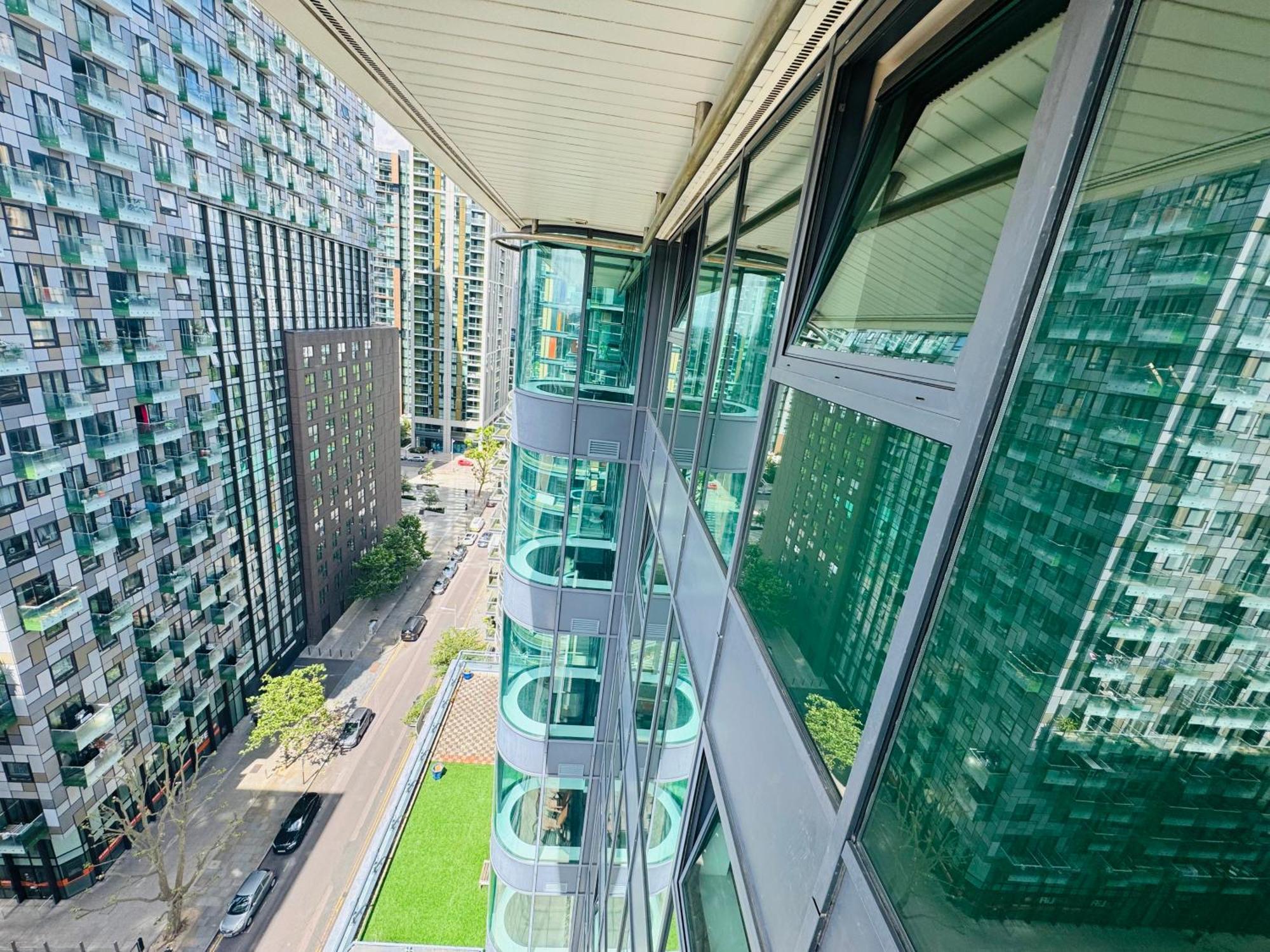 Modern 2Bed 2Bath Apartment Canary Wharf - Upto 5 Person London Ngoại thất bức ảnh